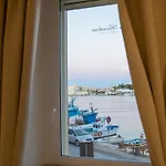 La Banchina Luxury Bed and breakfast 4*